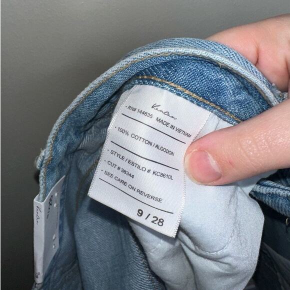 Kancan High Rise Button Fly Light Wash Jean Shorts NWT Size 28 Blue - Picture 6 of 7